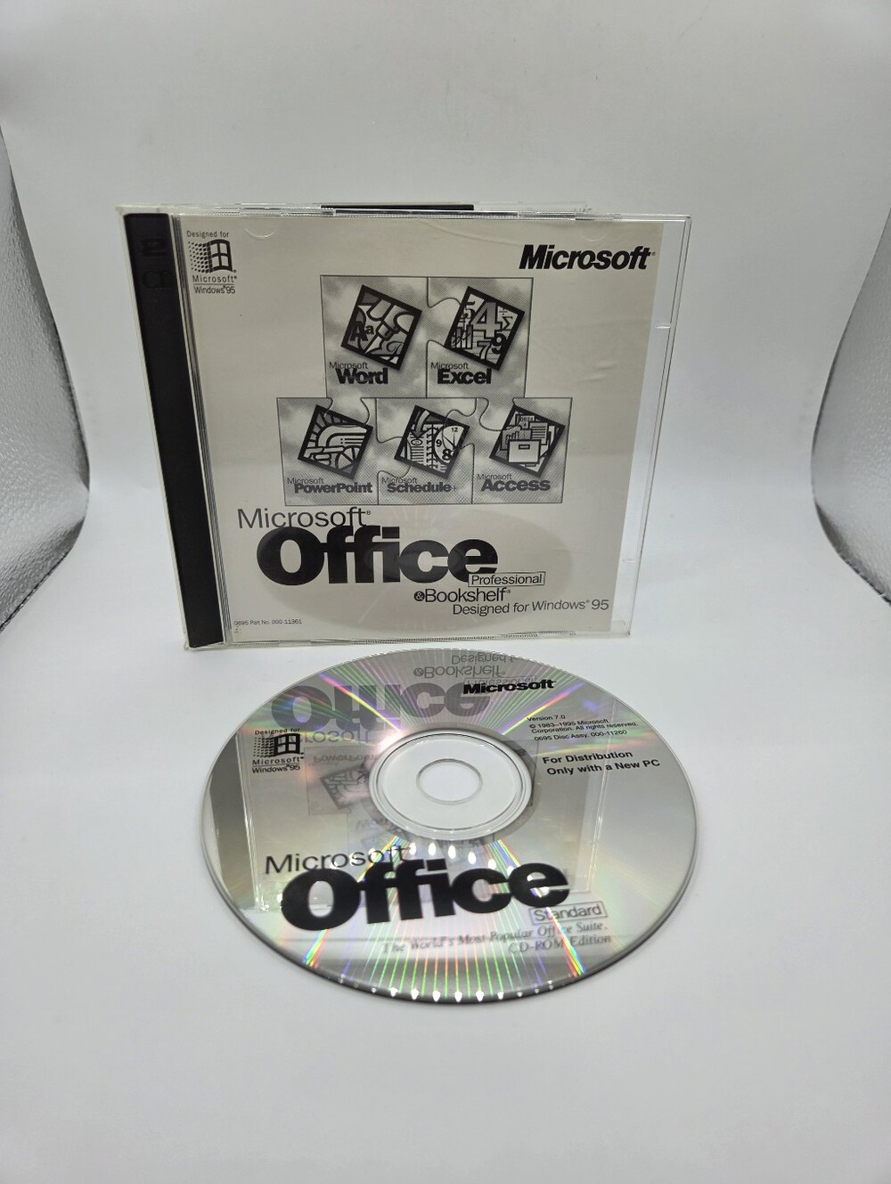 Microsoft Office Professional Bookshelf Windows 95 Vintage 1 CD ROM OEM